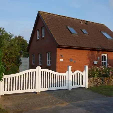 Haus Dithmarschen-wohnung 2 * Wyk auf Föhr